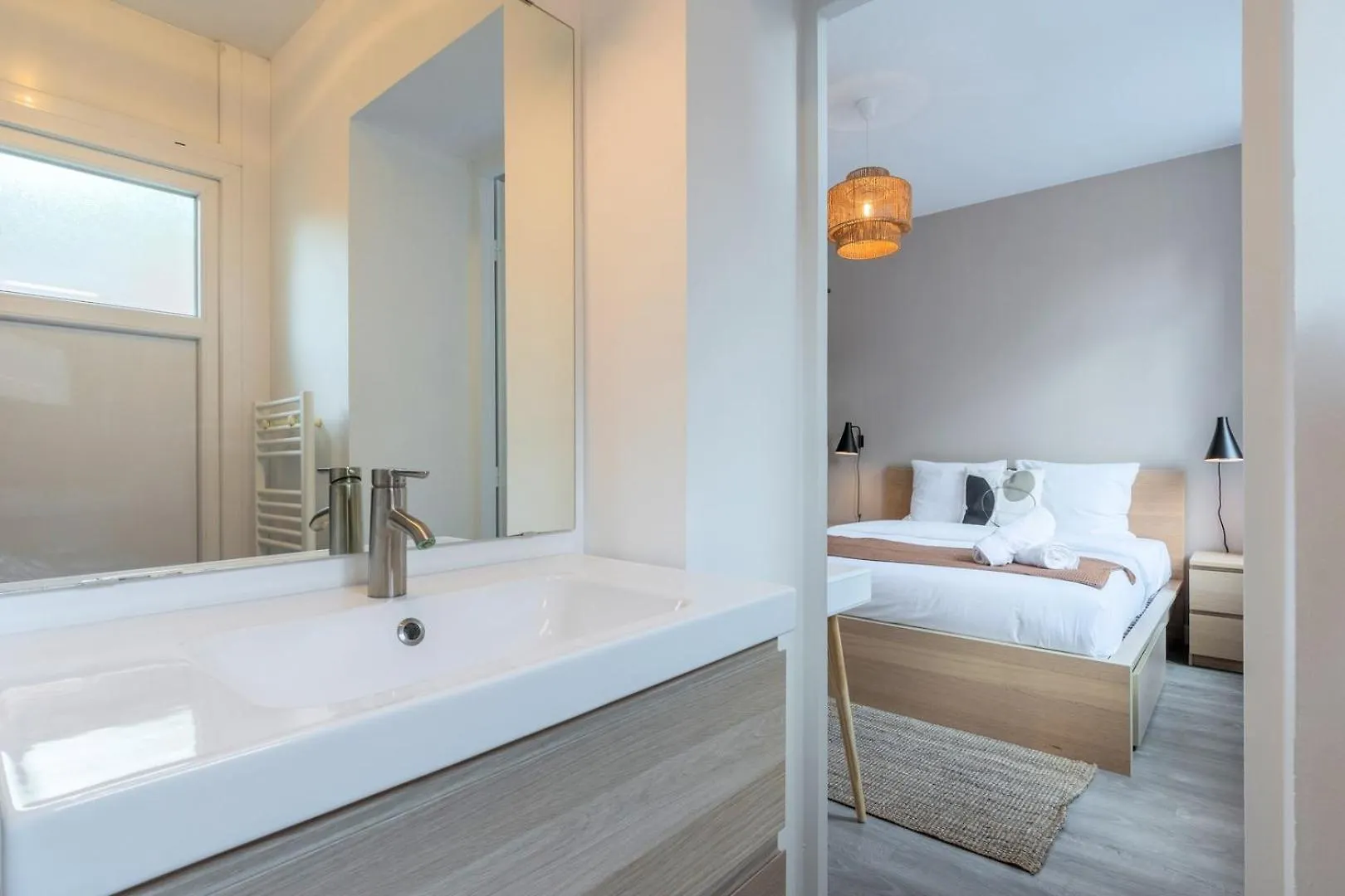 Superbe Appart. 2 Chambres En Plein Centre ! Lille France